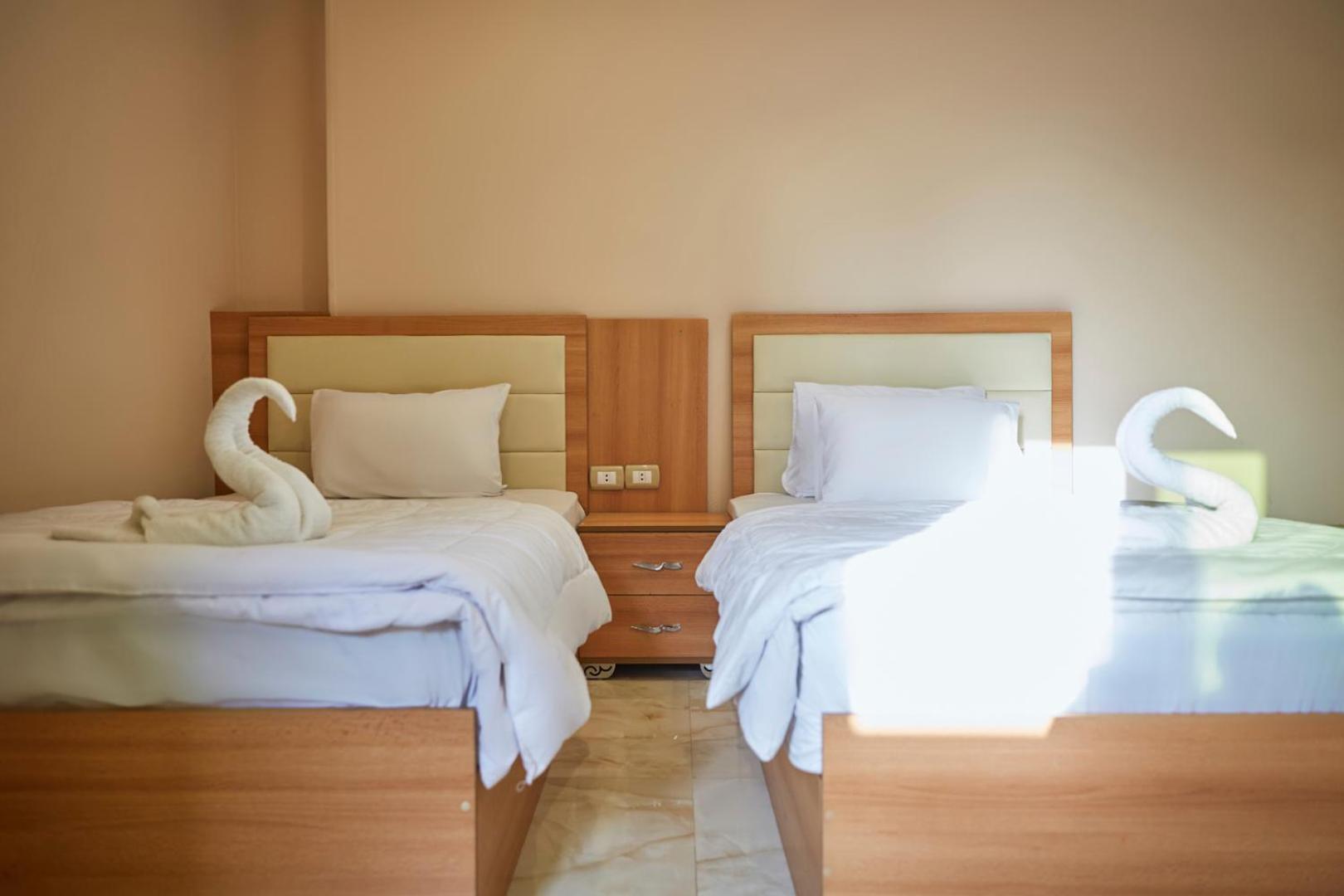 Grand Pyramid View Hotel Kafrat al Jabal Экстерьер фото