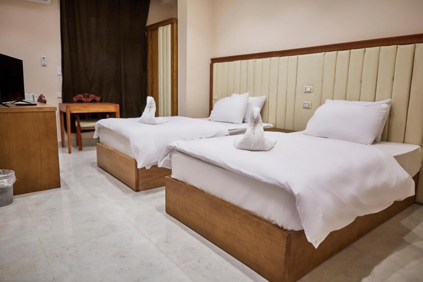 Grand Pyramid View Hotel Kafrat al Jabal Экстерьер фото